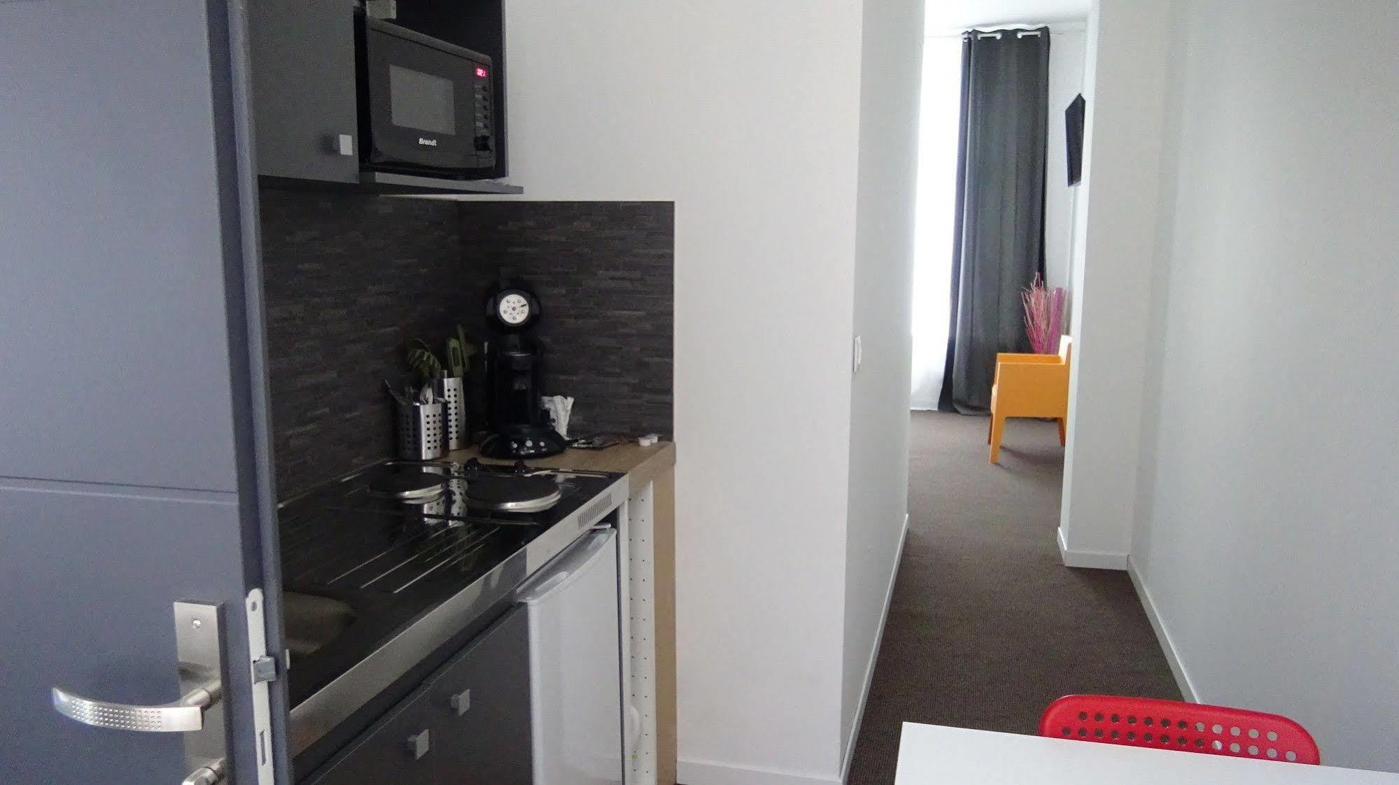 Nationale Appart Hotel Лил Екстериор снимка