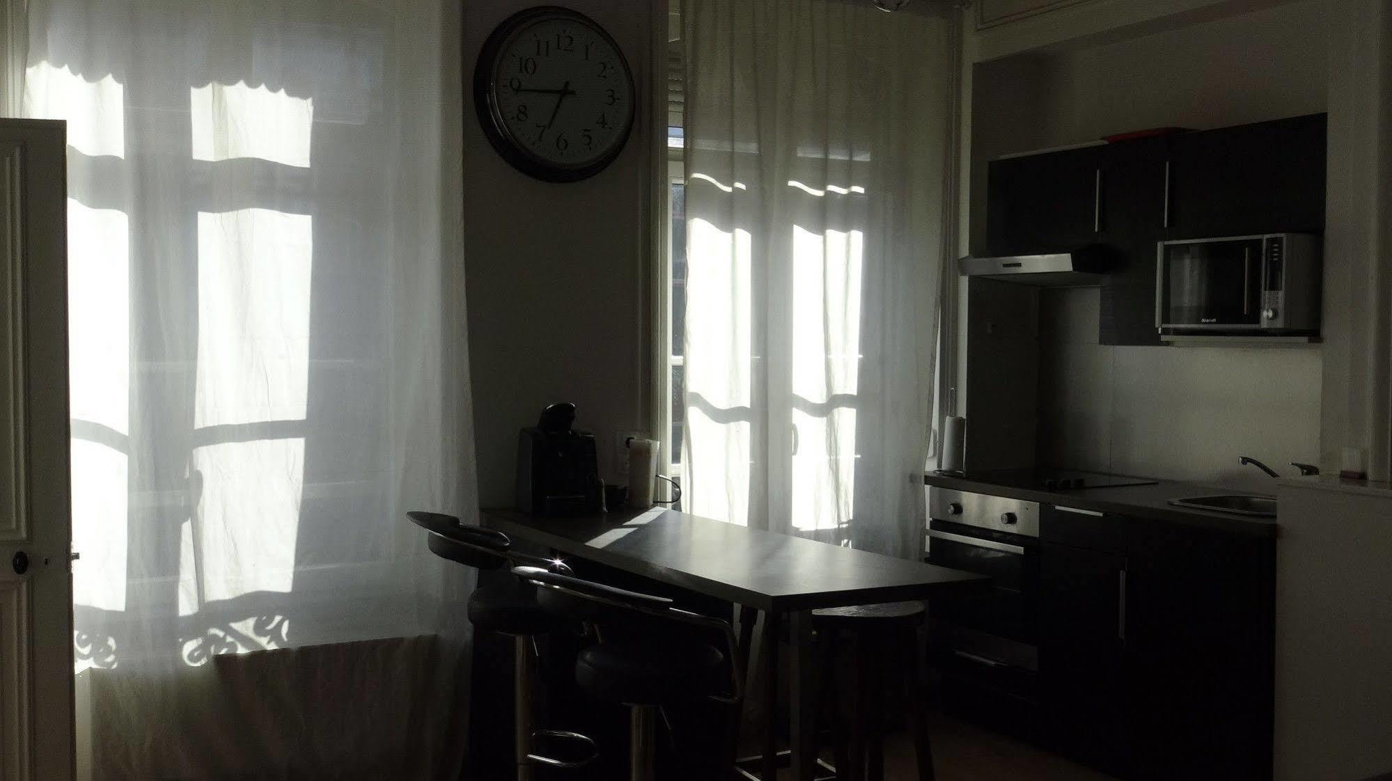 Nationale Appart Hotel Лил Екстериор снимка